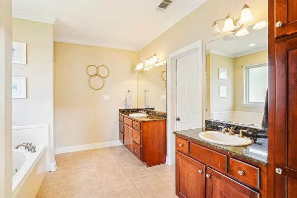 $370,000 | 688 Timberwood Loop, Madisonville, LA 70447