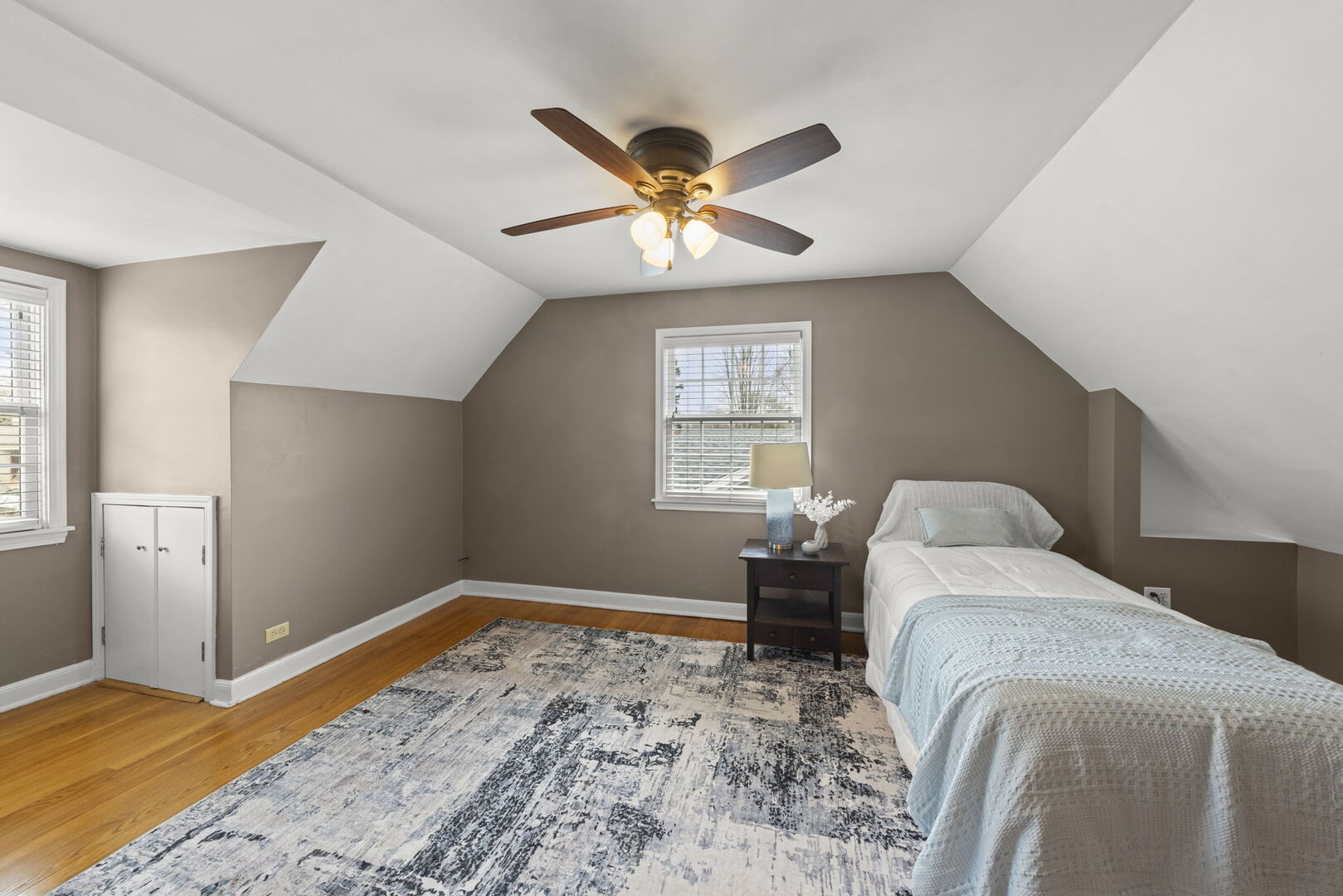 904 Gamon Road Wheaton, IL 60189 - Photo 23 of 47 a bedroom with a bed and a window