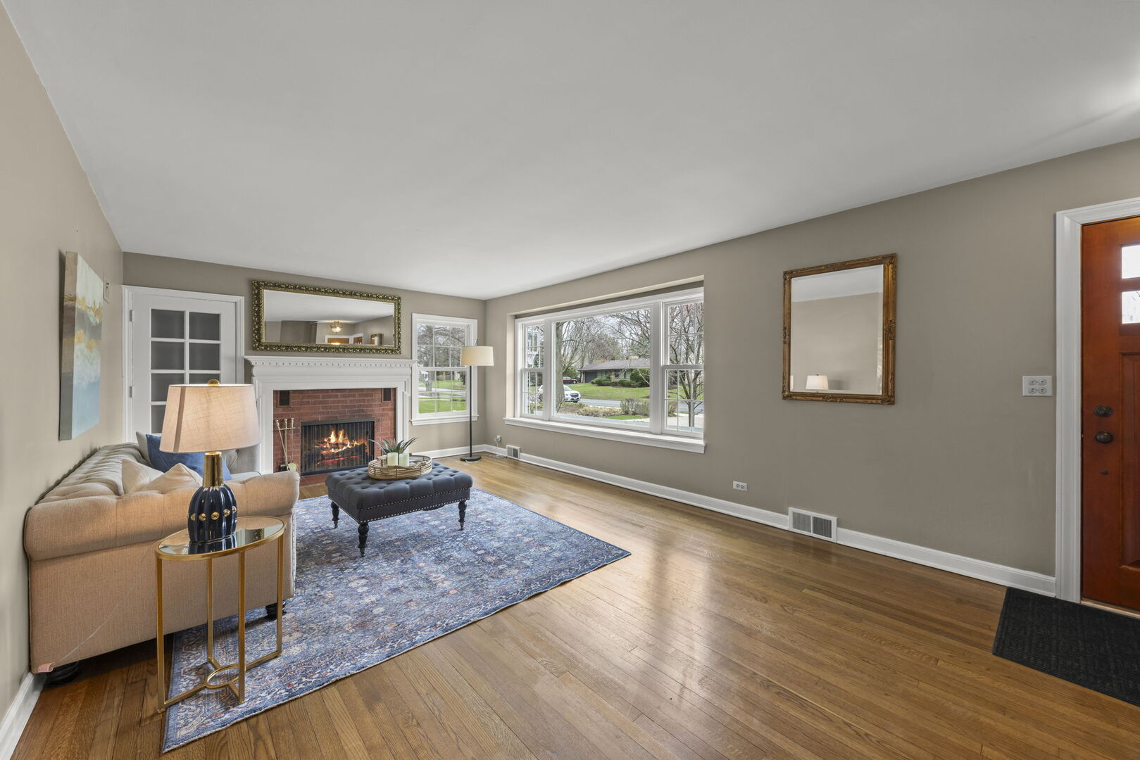 904 Gamon Road Wheaton, IL 60189 - Photo 4 of 47 a living room with furniture and a wooden floor