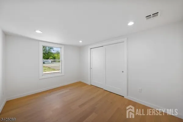 $3,500 | 3 Meadow Road, Edison, NJ 08817