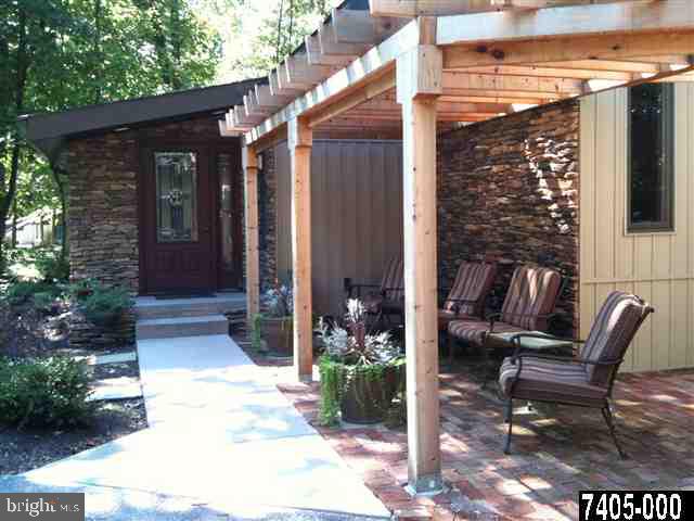 21 Quail Run Road York, PA 17406 - Photo 3 of 25 Gallery Image 3