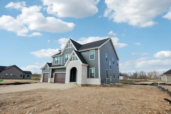 $639,900 | 447 Sandstone Street, Slinger, WI 53086