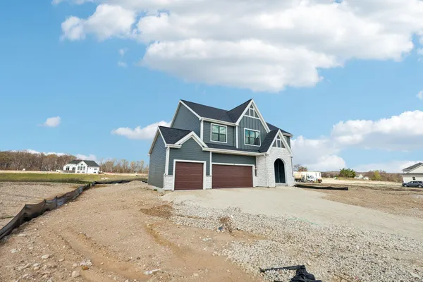 $639,900 | 447 Sandstone Street, Slinger, WI 53086
