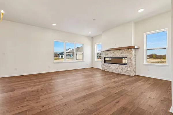 $639,900 | 447 Sandstone Street, Slinger, WI 53086