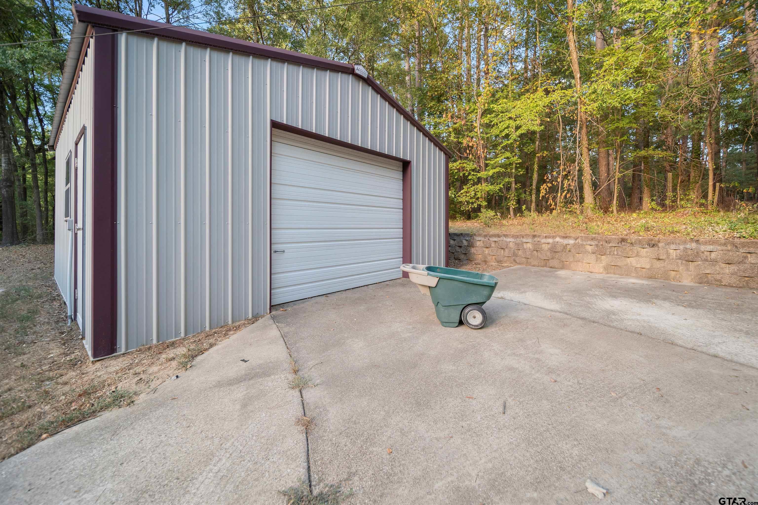 15236 Hillview Road Tyler, TX 75703 - Photo 38 of 46 Gallery Image 38