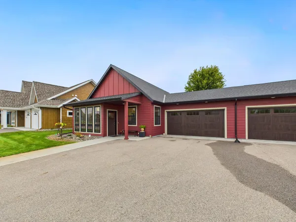 $384,900 | 115 Colman Court, St. Joseph, MN 56374