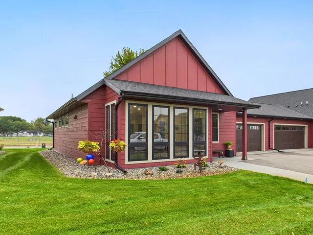 $389,000 | 115 Colman Court, St. Joseph, MN 56374