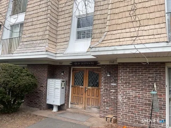 $1,600 | 1162 Middle Turnpike West, Unit C1, Manchester, CT 06040