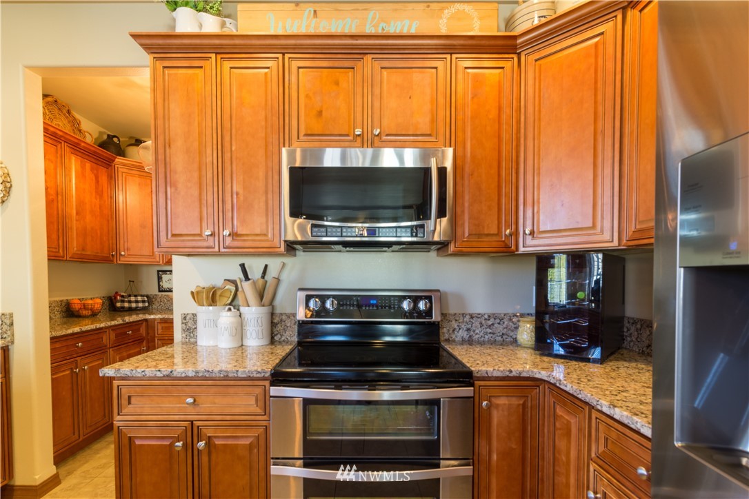 5808 Rd J.4 Northeast Moses Lake, WA 98837 - Photo 5 of 34 Gallery Image 5