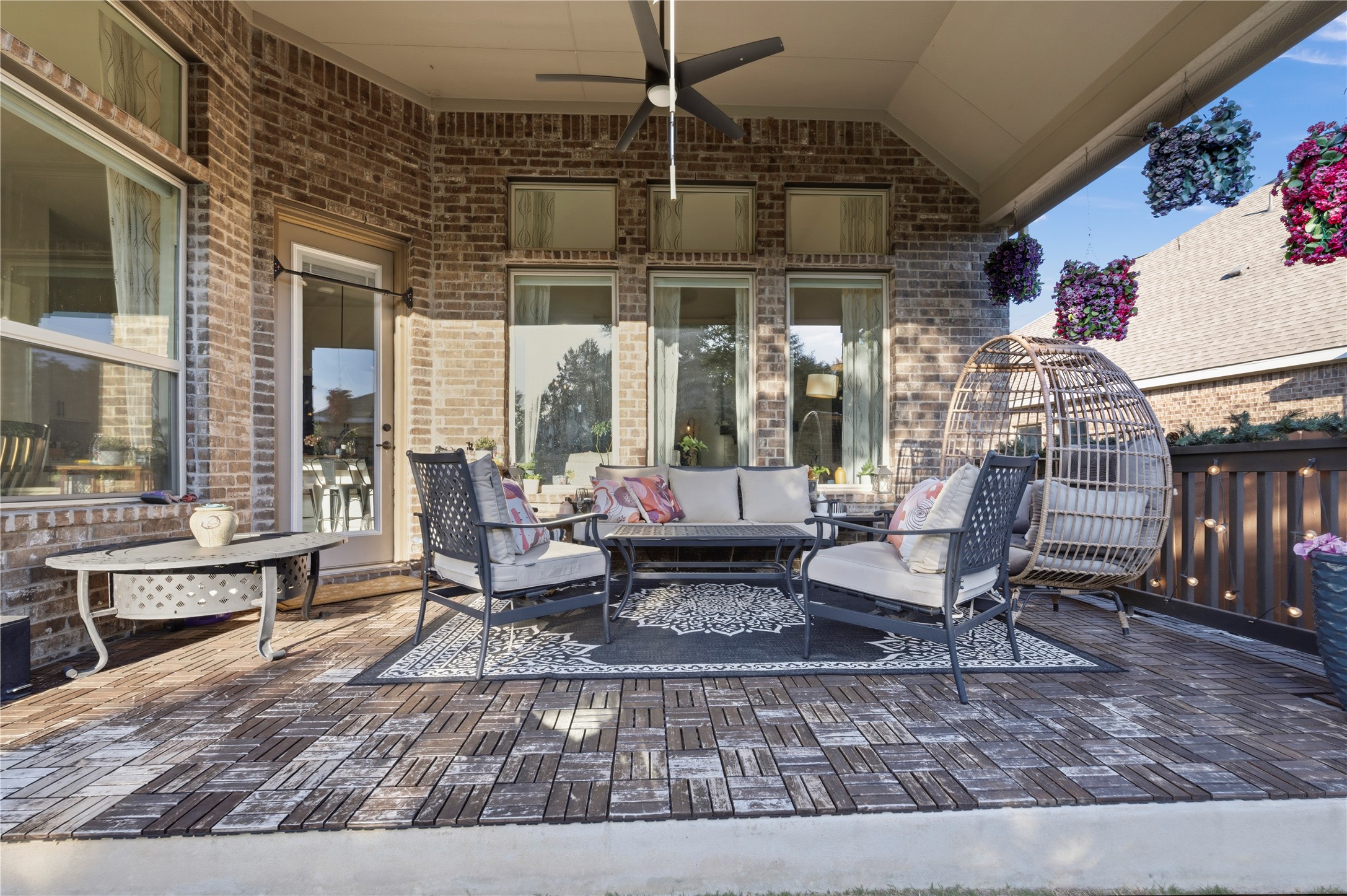 138 Rpd Spgs Cove Georgetown, TX 78628 - Photo 34 of 37 a living room with furniture rug and window