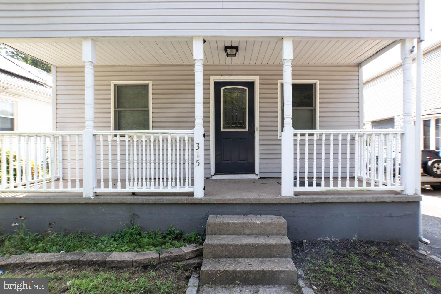 315 Dutton Mill Road Brookhaven, PA 19015 - Photo 5 of 27 Gallery Image 5