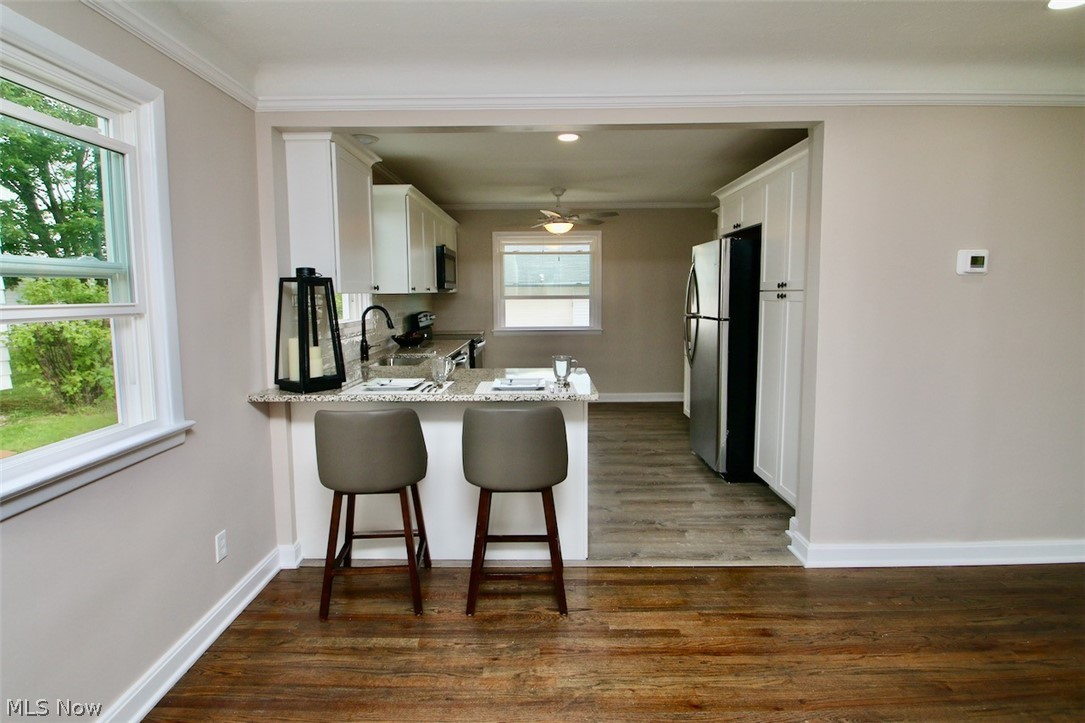 1730 Crestwood Road Cleveland, OH 44124 - Photo 7 of 35 Gallery Image 7