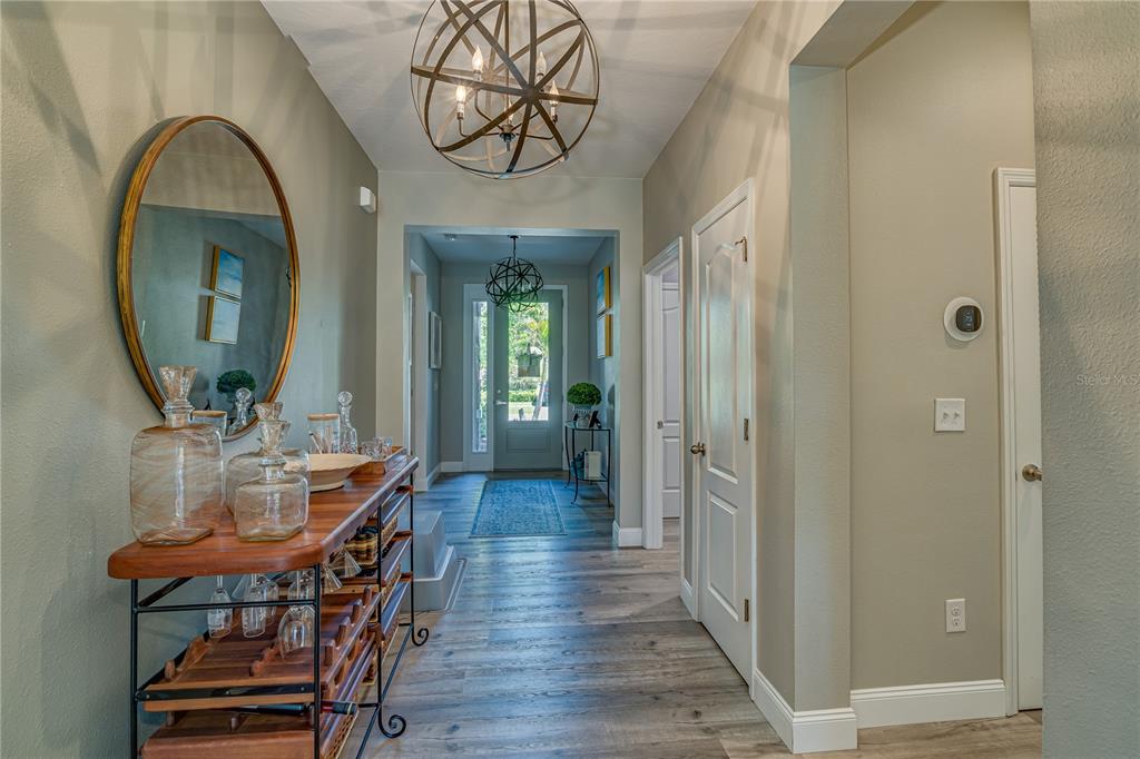 6312 Lantern View Place Apollo Beach, FL 33572 - Photo 7 of 38