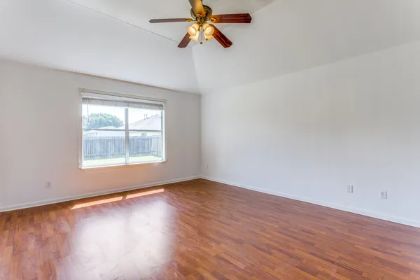 $2,150 | 648 Columbine Avenue, Cedar Park, TX 78613