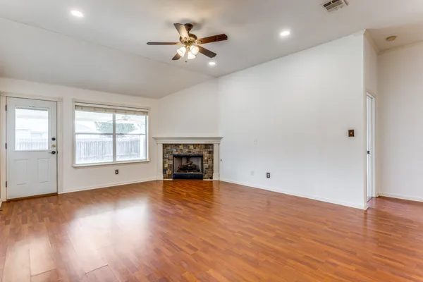 $2,150 | 648 Columbine Avenue, Cedar Park, TX 78613