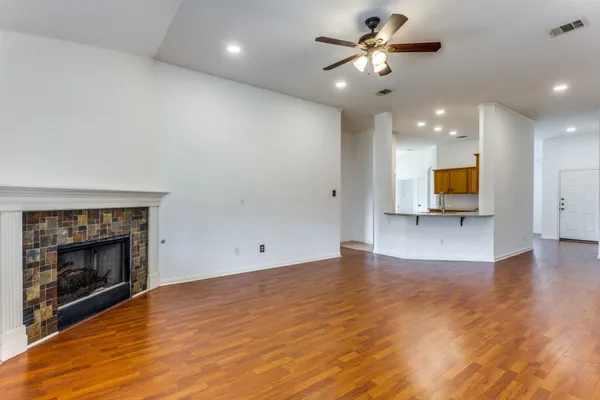 $2,150 | 648 Columbine Avenue, Cedar Park, TX 78613