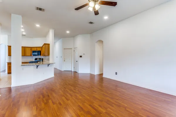 $2,150 | 648 Columbine Avenue, Cedar Park, TX 78613