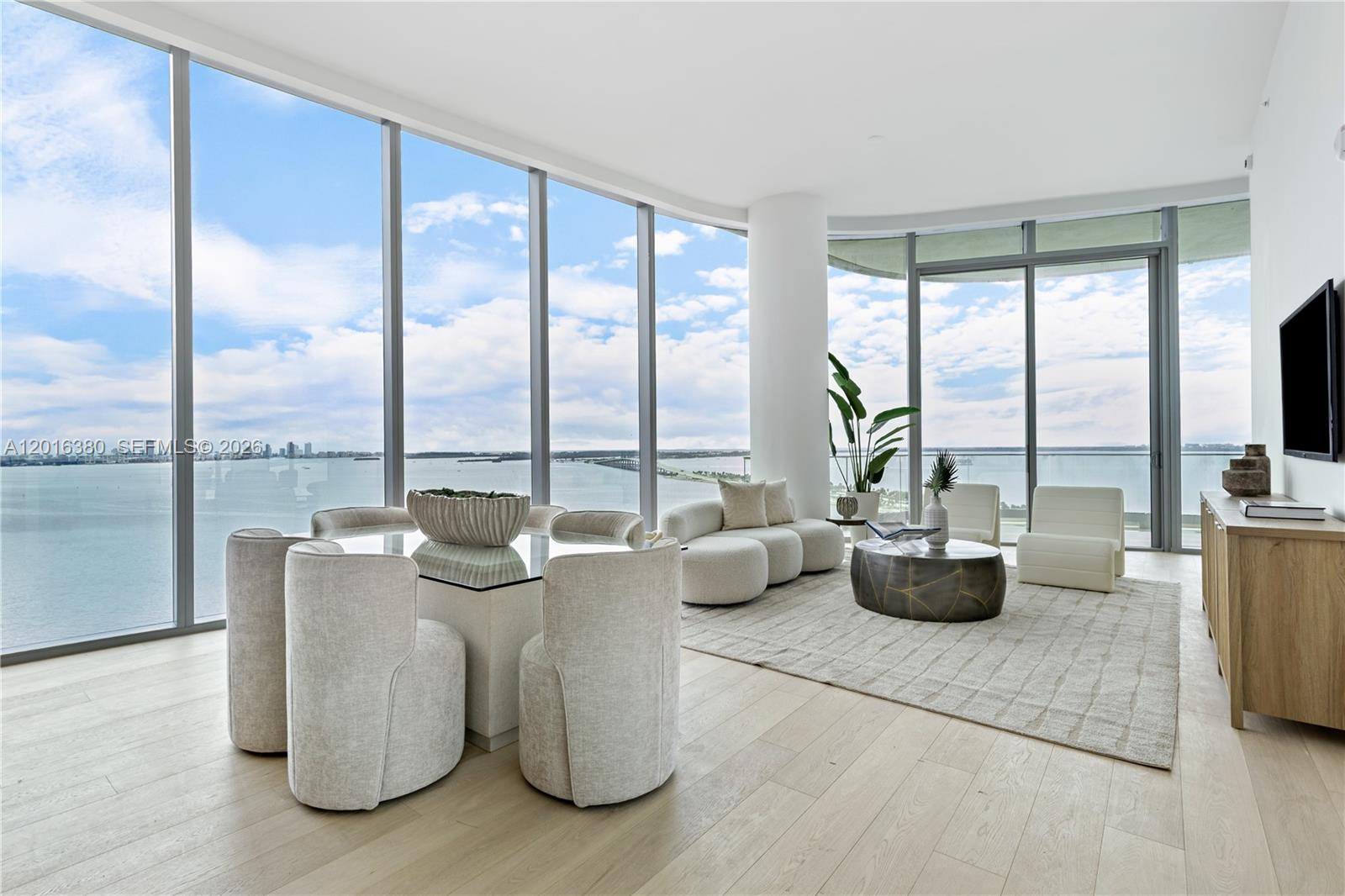 175 Southeast 25th Road, Unit 1601 Miami, FL 33129 - Photo 3 of 31