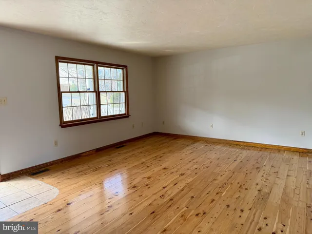 $289,900 | 131 Timber Lane, Hanover, PA 17331