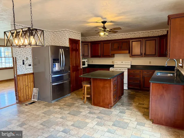 $289,900 | 131 Timber Lane, Hanover, PA 17331