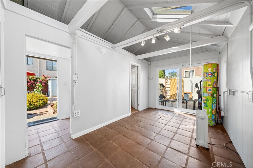 202 Mira Mar Avenue Long Beach, CA 90803 - Photo 34 of 49