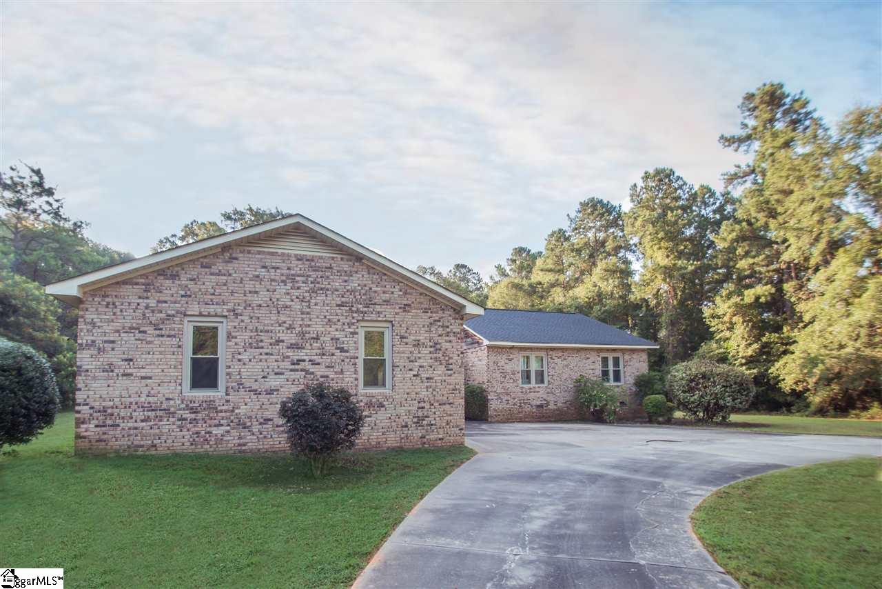 115 Tall Pines Road Fountain Inn, SC 29644 - Photo 3 of 36