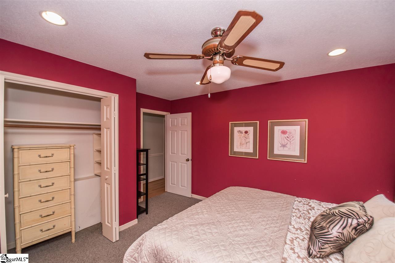 115 Tall Pines Road Fountain Inn, SC 29644 - Photo 23 of 36