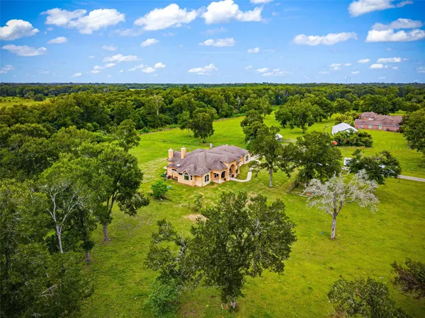 $899,000 | 3667 Clemons Switch Road, Brookshire, TX 77423