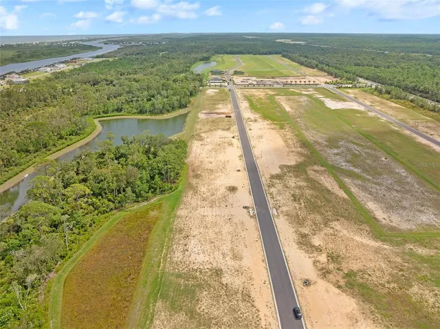a view of an outdoor space and city view