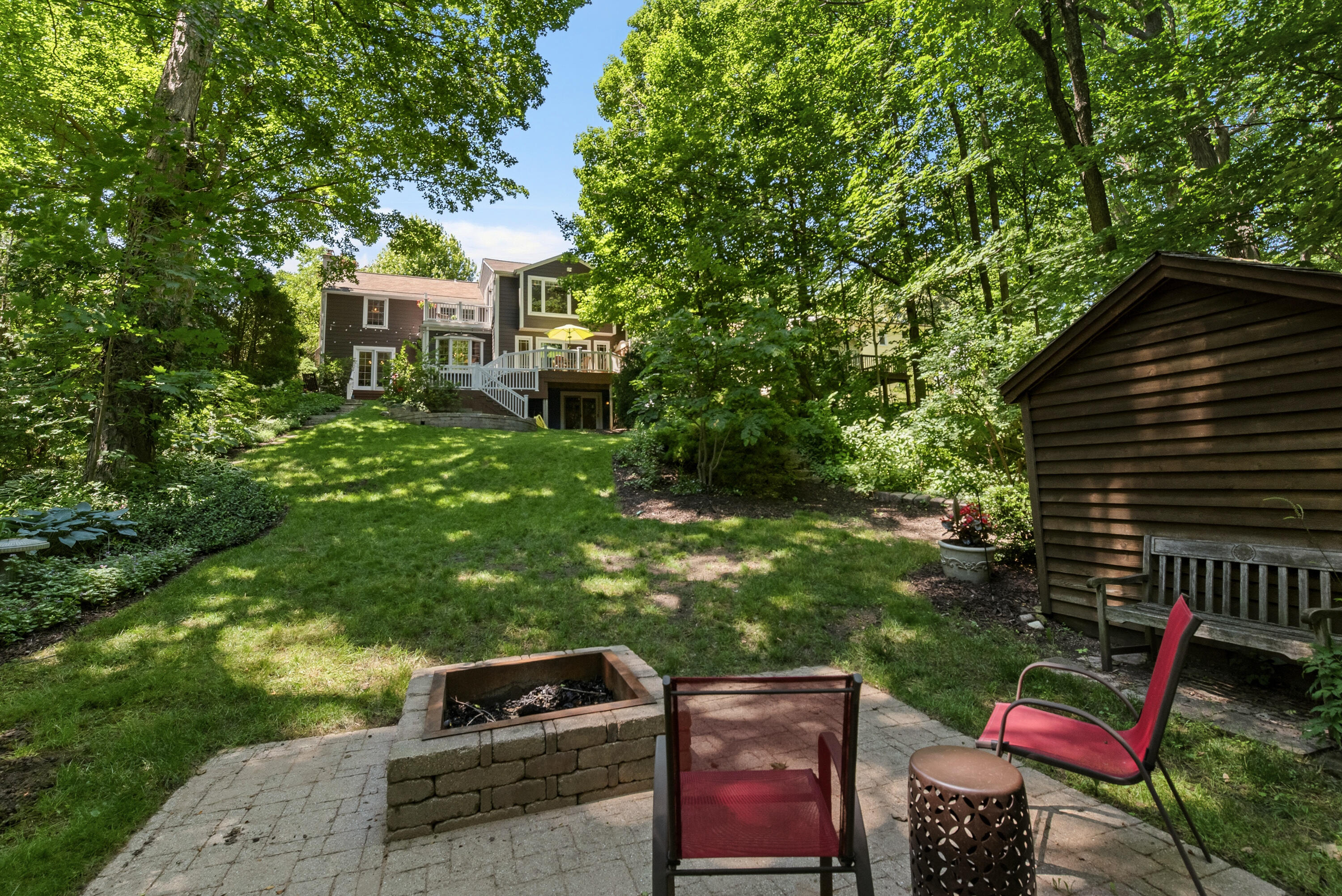900 Apple Tree Lane Brookfield, WI 53005 - Photo 68 of 75 900 Apple Tree Ln-70