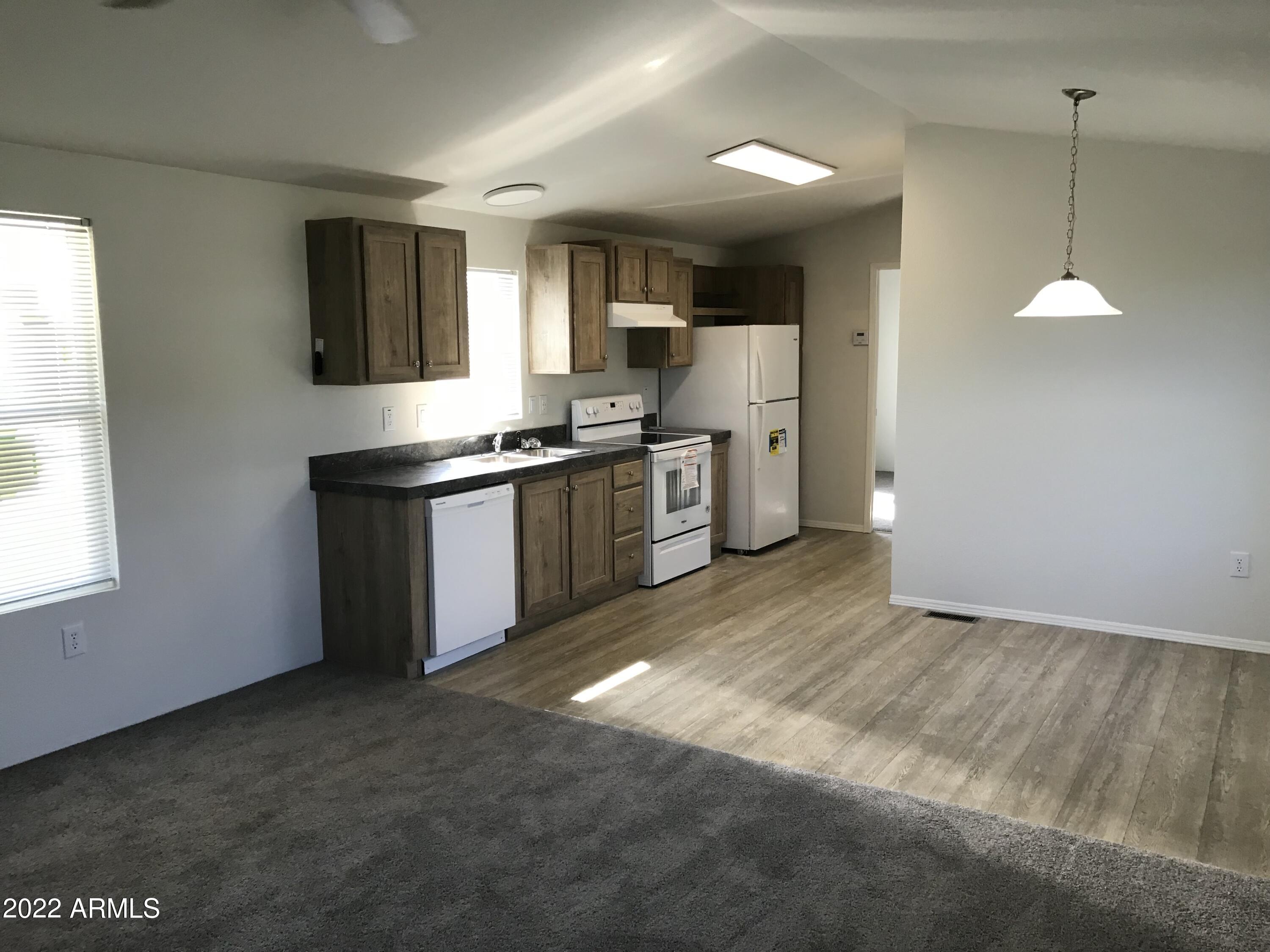 18336 Frontier Road Peeples Valley, AZ 86332 - Photo 5 of 19 E544ABD8-00E0-4B33-8603-14B1FC00EB11