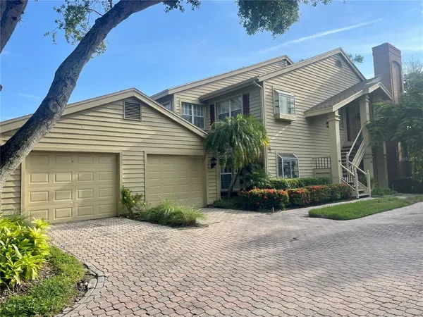$3,000 | 50 Pelican Place, Belleair, FL 33756