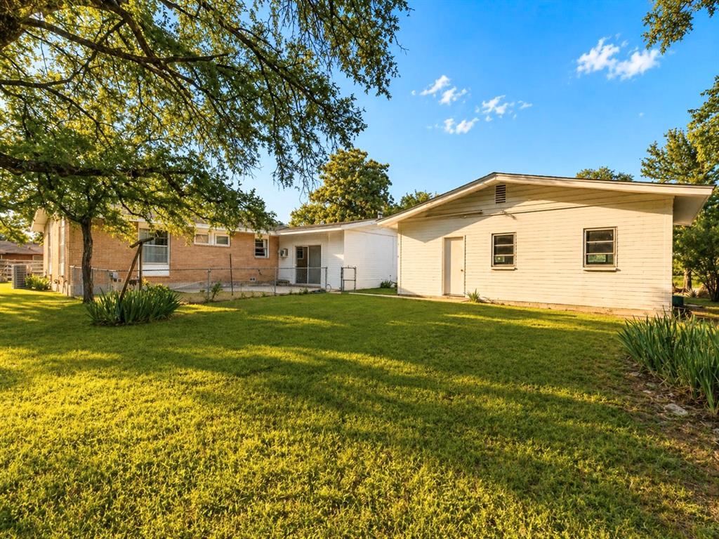 203 Lakeridge Road Lakeside, TX 76108 - Photo 23 of 29