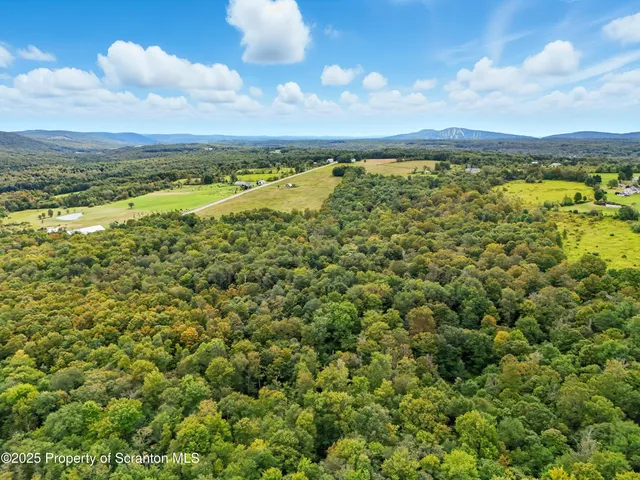 $549,000 | 529 Highway 370, Union Dale, PA 18470