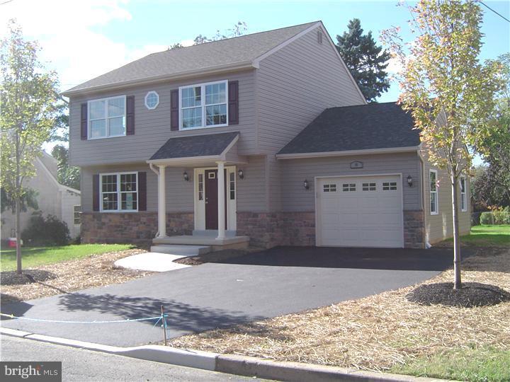 8 Dallas Road Willow Grove, PA 19090 - Photo 2 of 25 Gallery Image 2