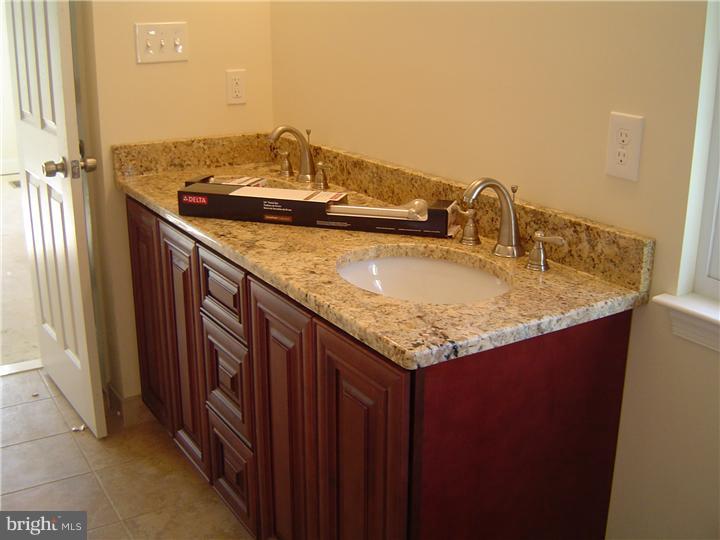 8 Dallas Road Willow Grove, PA 19090 - Photo 20 of 25 Gallery Image 20