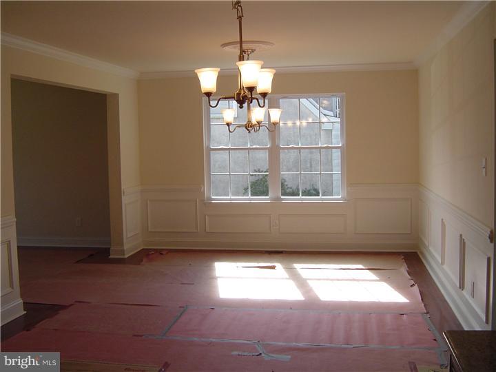 8 Dallas Road Willow Grove, PA 19090 - Photo 8 of 25 Gallery Image 8