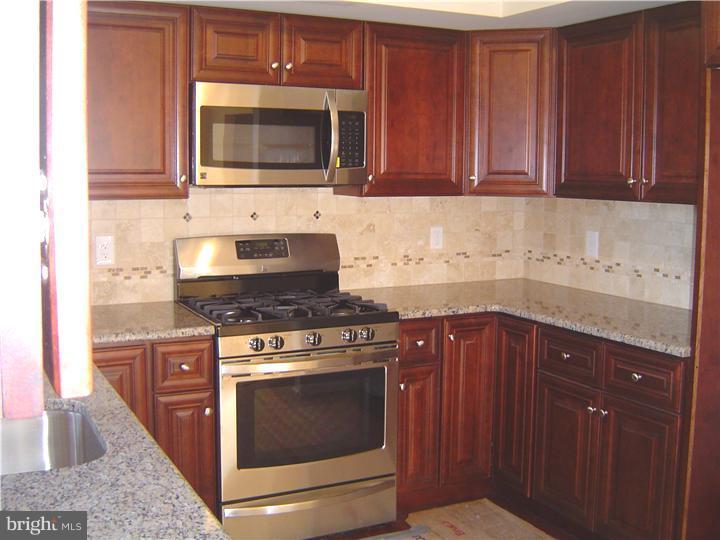 8 Dallas Road Willow Grove, PA 19090 - Photo 10 of 25 Gallery Image 10