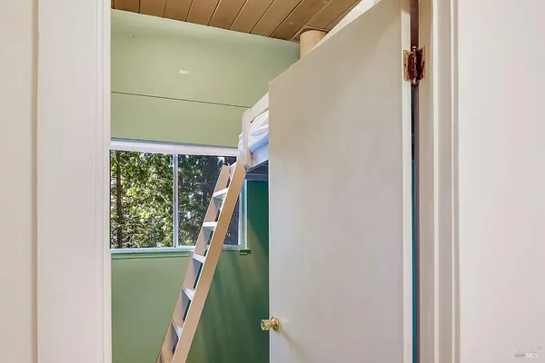 $435,000 | 46801 Ocean View Drive, Gualala, CA 95445