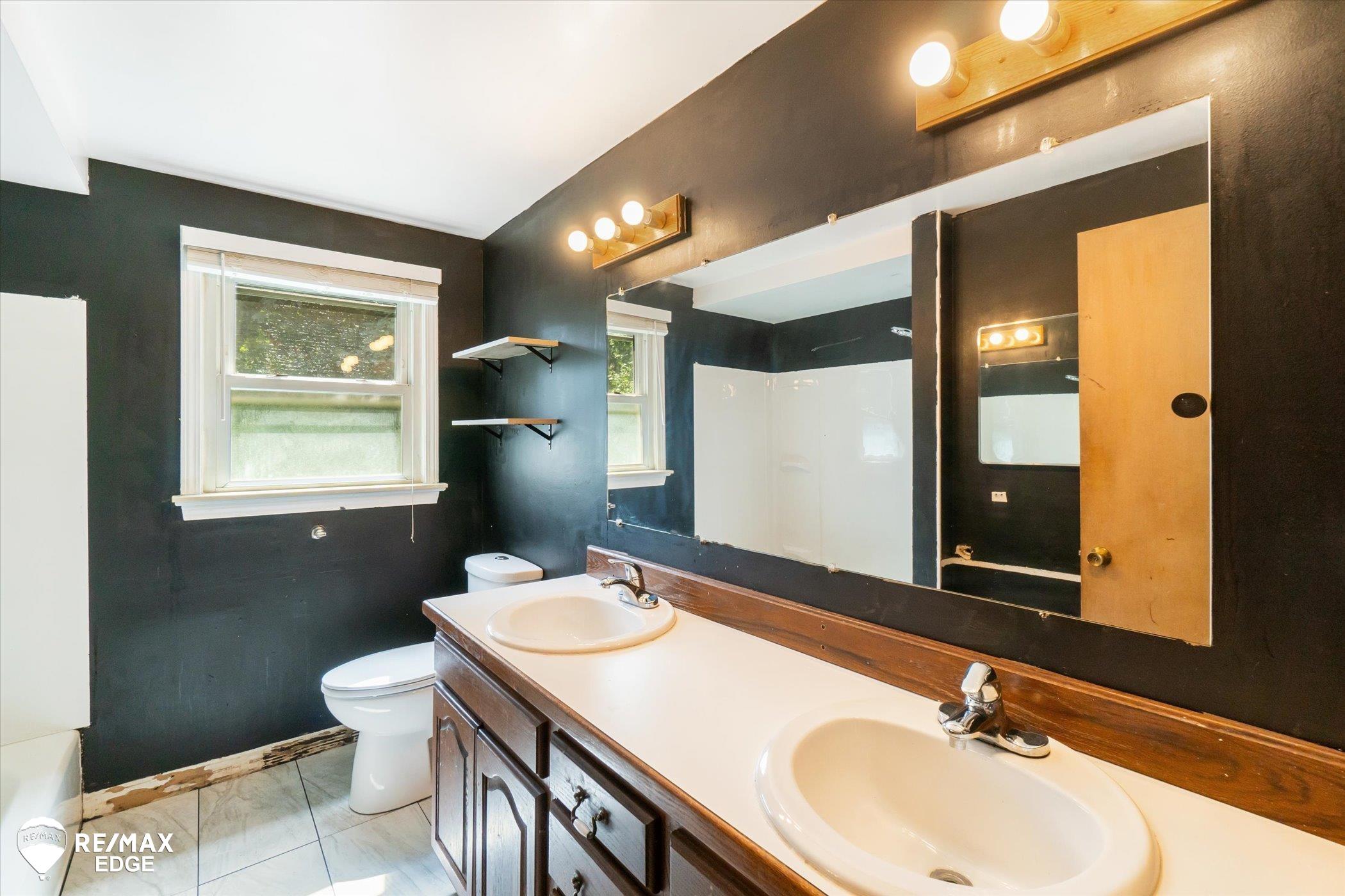 1825 Springfield Street Flint, MI 48503 - Photo 38 of 54 50185018-82c19369-0318-4e2a-842d-6607b19848a7.JPG