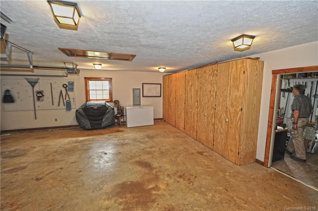 905 Beasley Cove Road Hot Springs, NC 28743 - Photo 29 of 36 Gallery Image 29