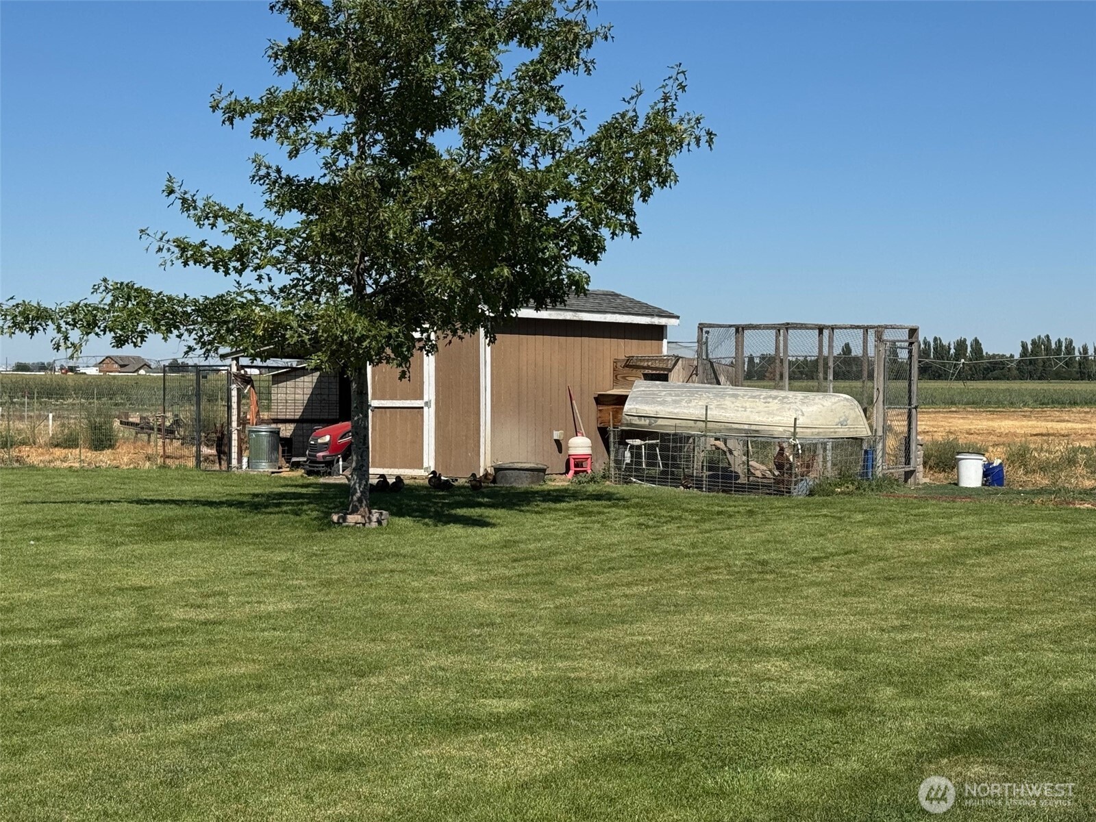 849 South McKinney Road Othello, WA 99344 - Photo 33 of 39 a front view of a house with garden