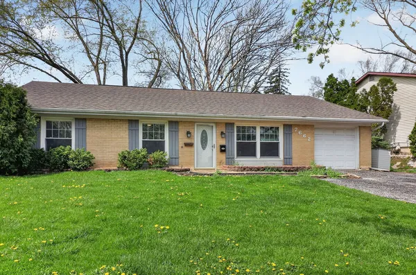 $395,000 | 7662 Northway Drive, Hanover Park, IL 60133