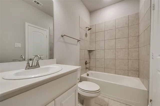 $1,600 | 1427 Warringwood Drive, Greenville, TX 75402