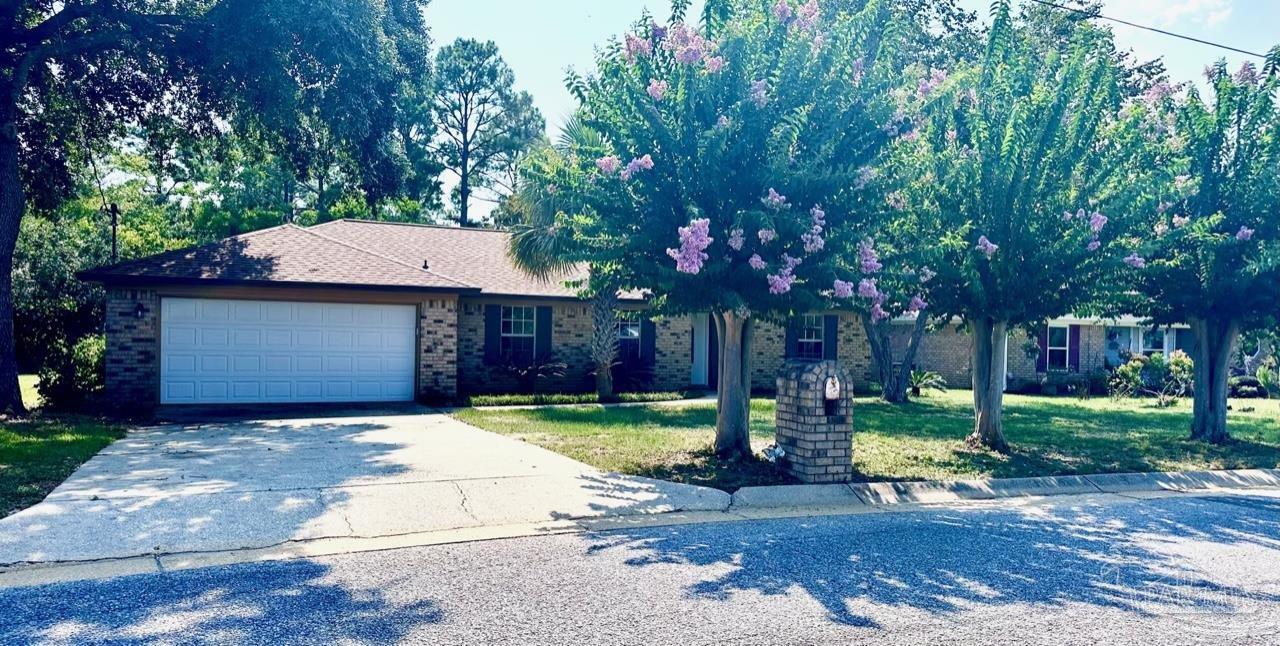 813 Merlin Terrace Pensacola, FL 32506 - Photo 2 of 22