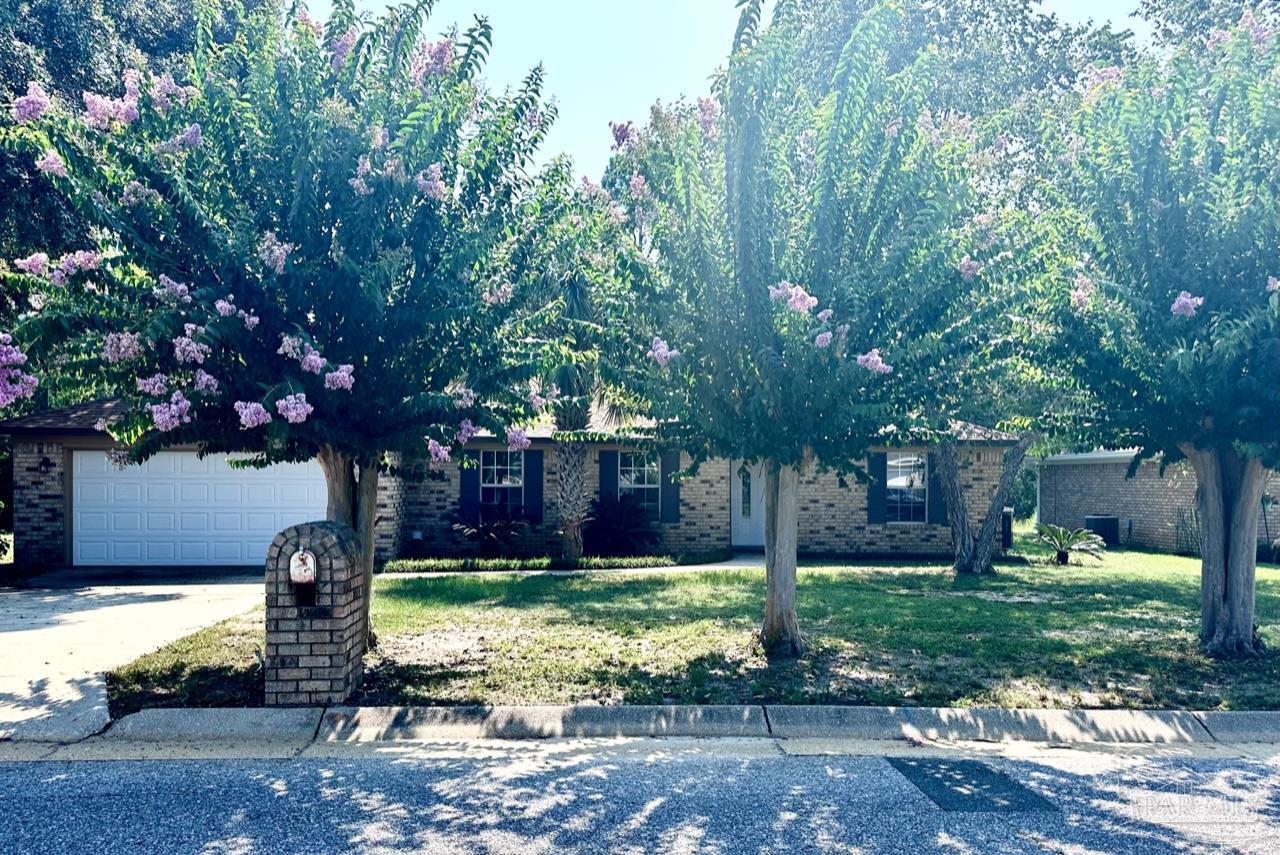 813 Merlin Terrace Pensacola, FL 32506 - Photo 3 of 22