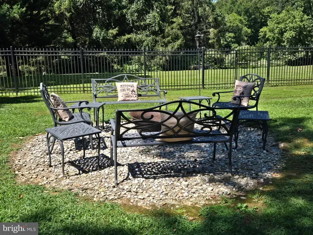 $910,000 | 16424 Montecrest Lane, Gaithersburg, MD 20878