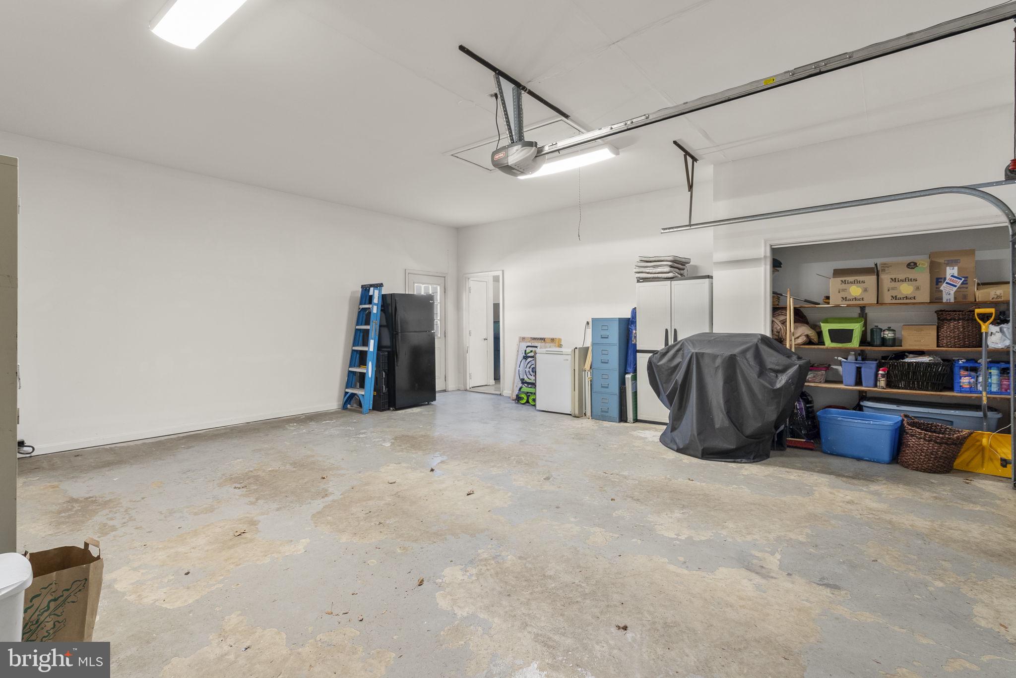 16424 Montecrest Lane Gaithersburg, MD 20878 - Photo 51 of 91 Garage (2 car)