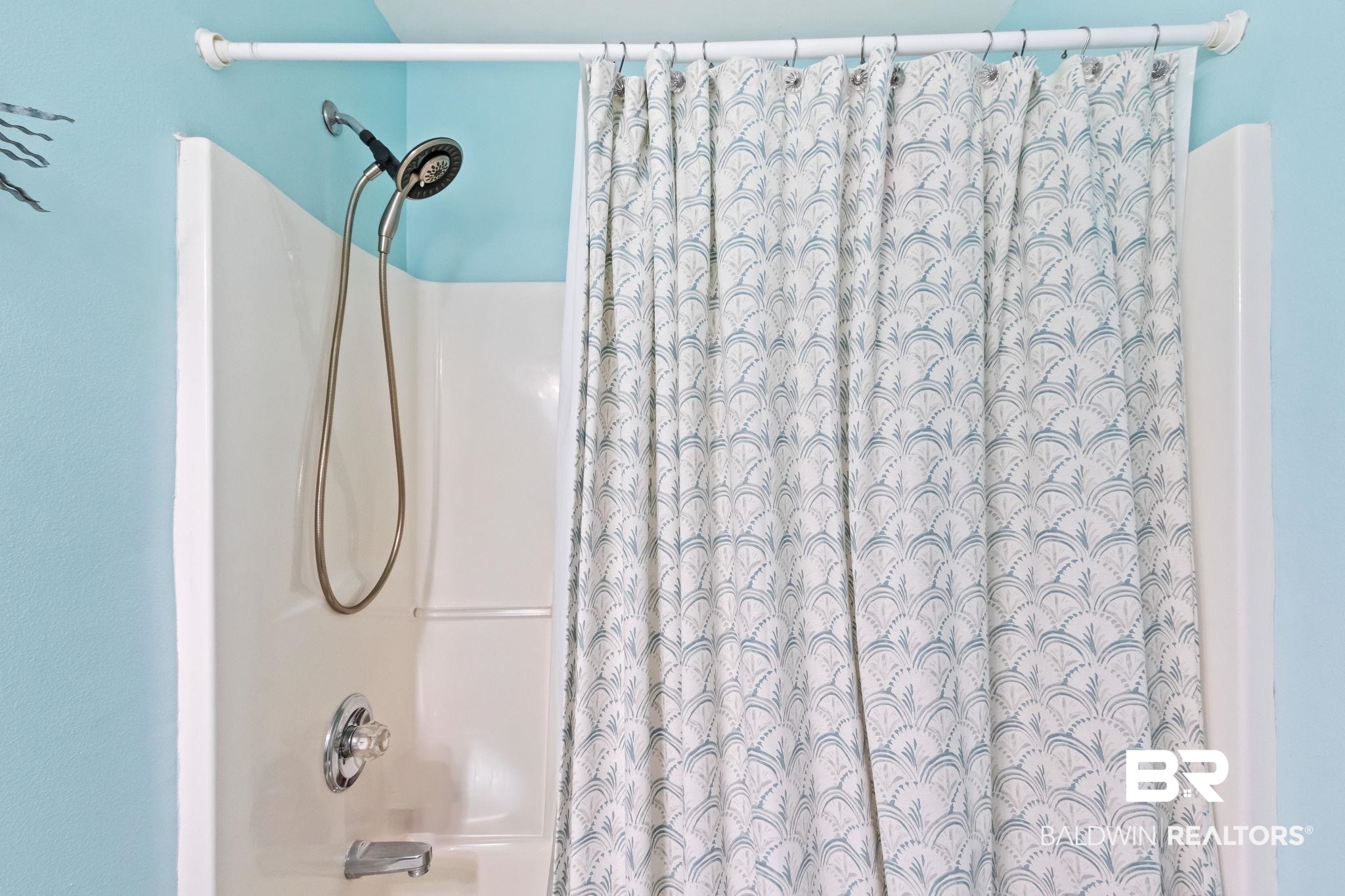 16898 Sugar Loop Foley, AL 36535 - Photo 50 of 67 Bathroom with shower / bath combo with shower curtain