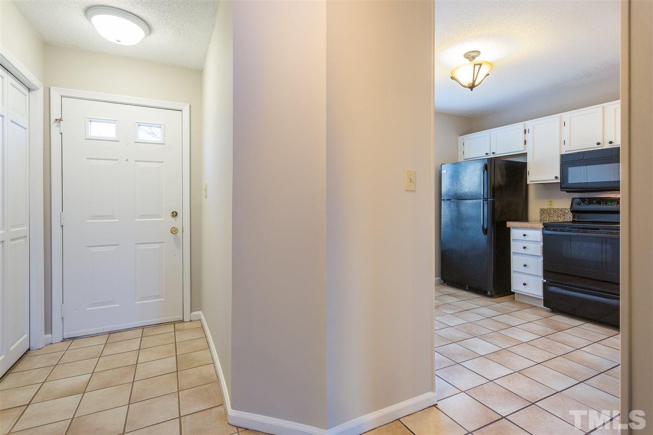 4637 Pine Trace Drive Raleigh, NC 27613 - Photo 3 of 28 Gallery Image 3